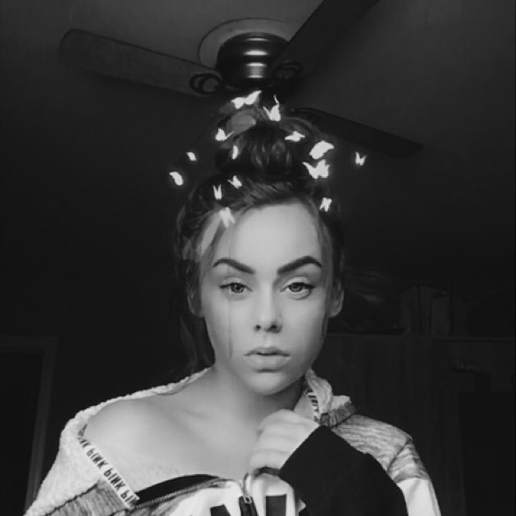 Meet your Posher, Brittany - Picture 1 of 1